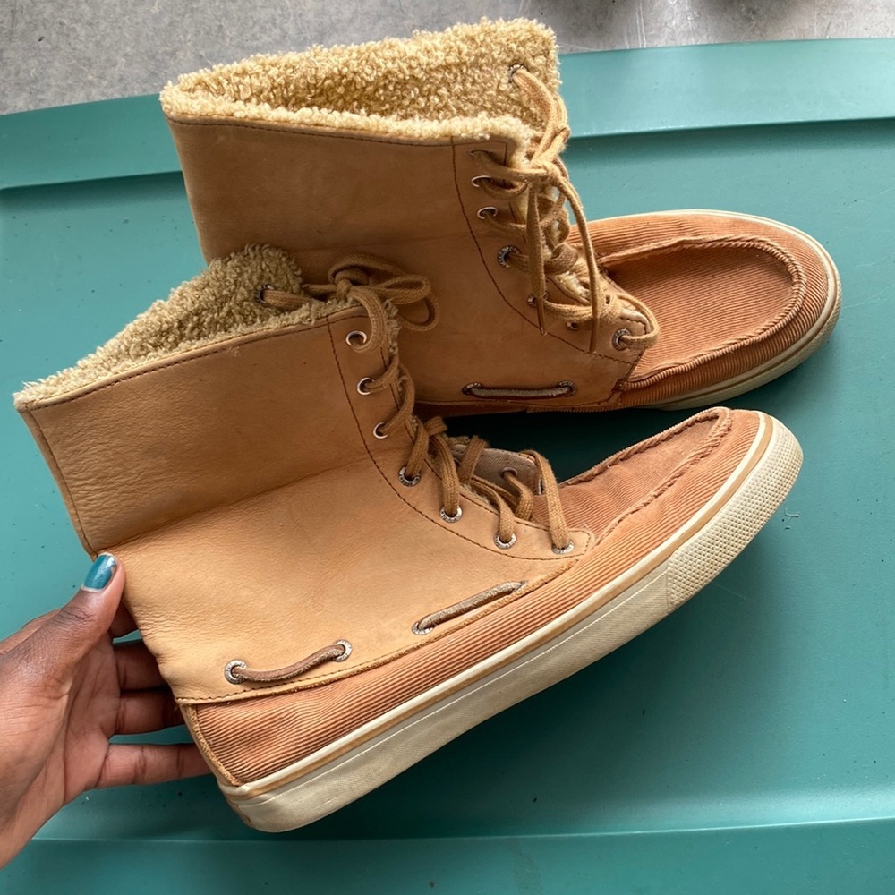 Sperry Shearling-Lined Tan Leather High-Top Top Sider Boat Shoes SIZE 8.5